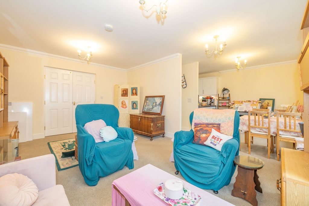 Property photo 3 of 9 Picture 3