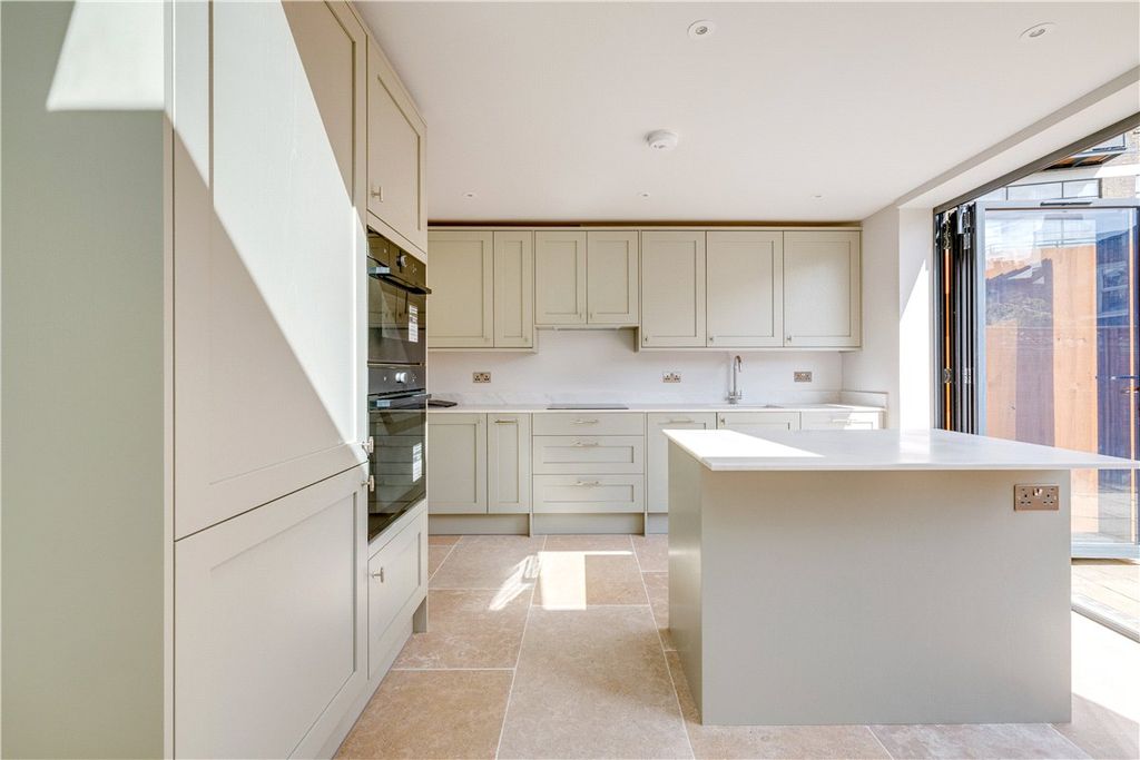 Property photo 1 of 13 Picture No. 04