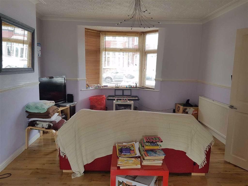 Property photo 3 of 7