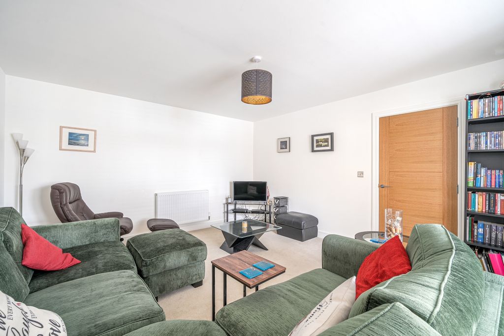 Property photo 3 of 22 1371883-16-69020B2c27Af7