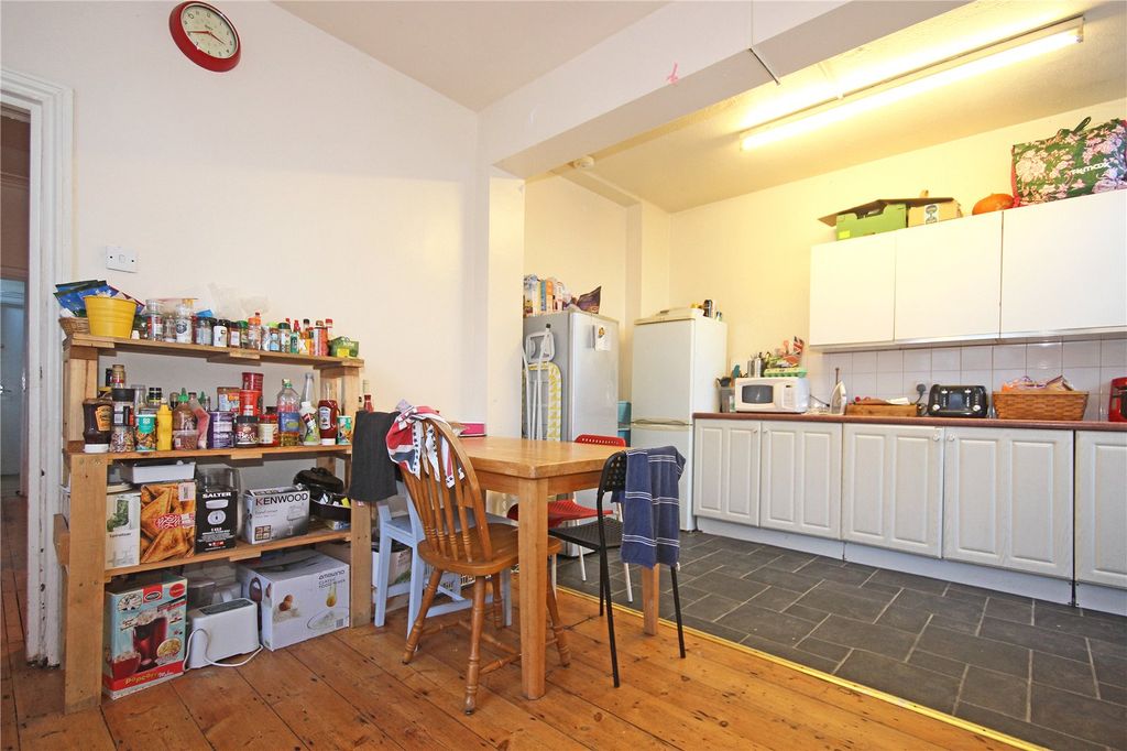 Property photo 1 of 10 Picture No. 20