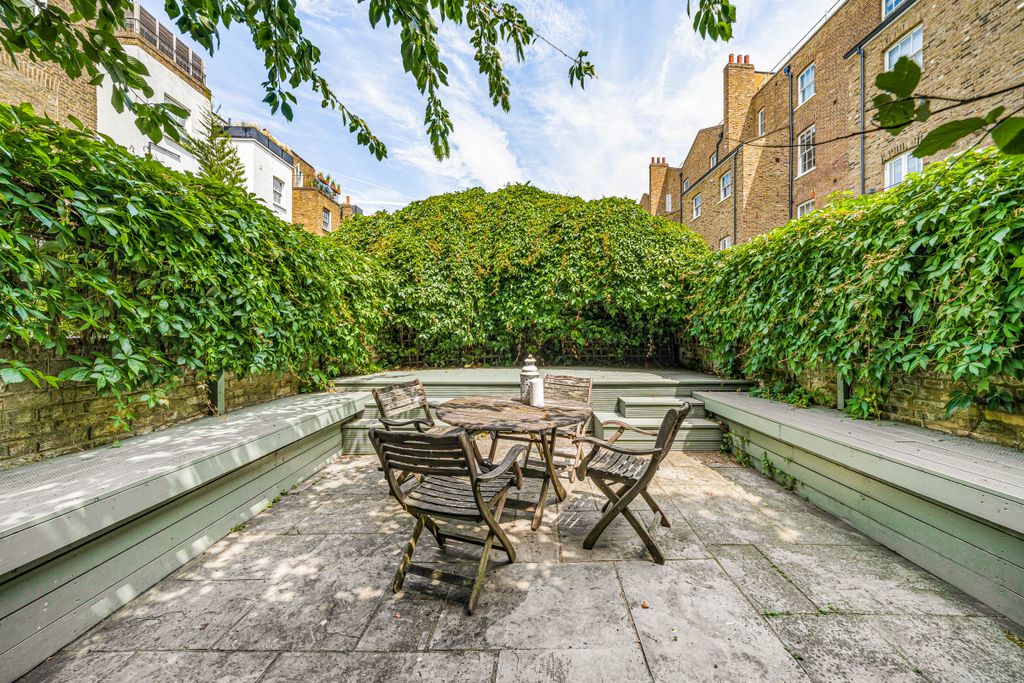 Property photo 1 of 11 1A Finborough Road, Sw10, Martin &amp; Co, Web (23)