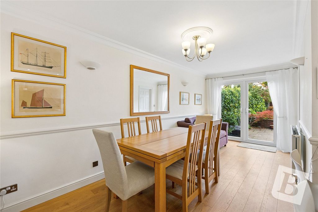 Property photo 3 of 19 Picture No. 15