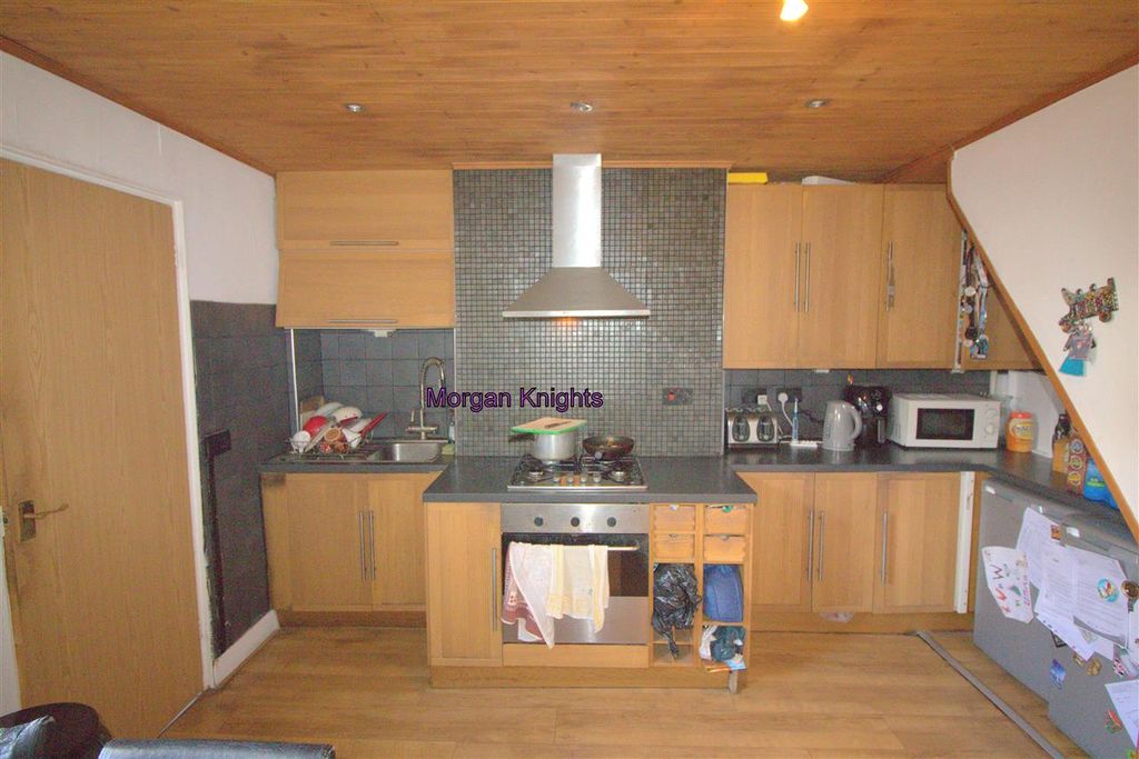 Property photo 3 of 12 Kitchen/Diner: