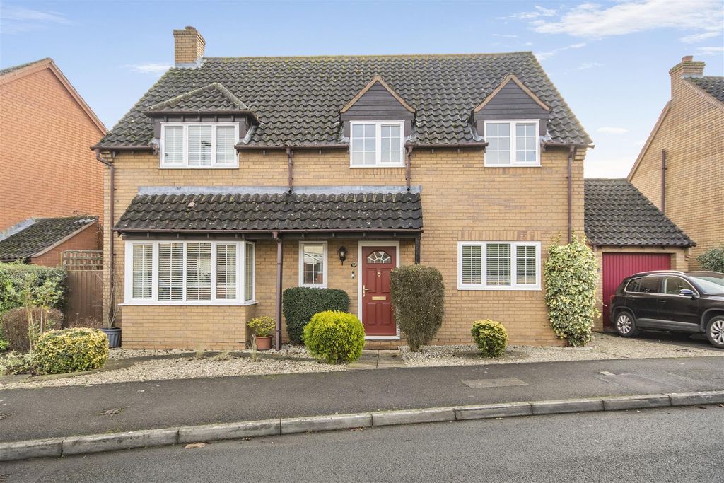 Property photo 1 of 27