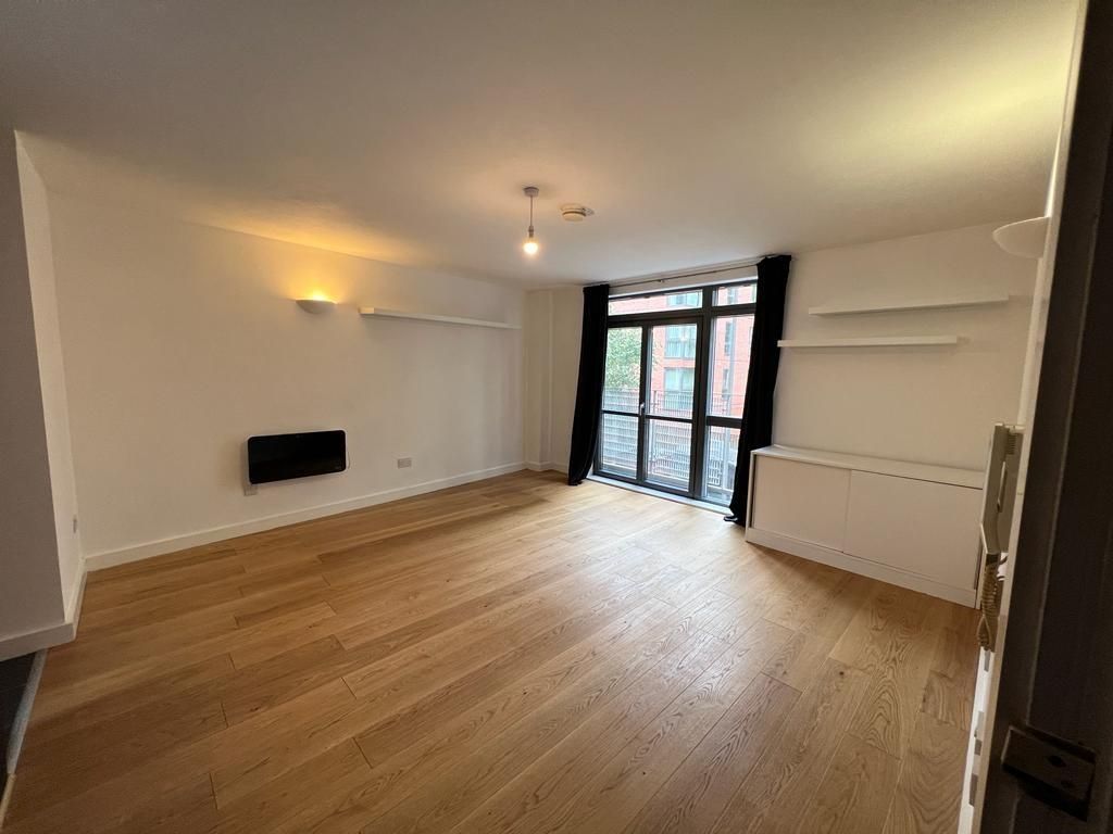 Property photo 2 of 9 Living Room
