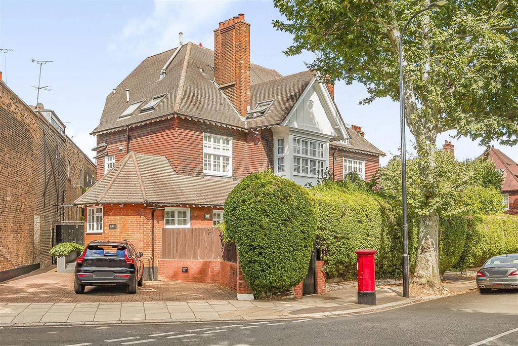 Property photo 1 of 9