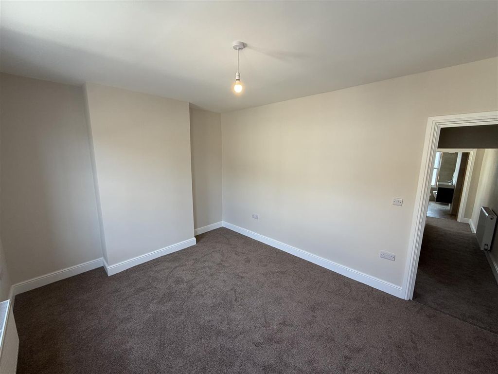 Property photo 3 of 9 Img_5184Bo6Nh7.Jpg