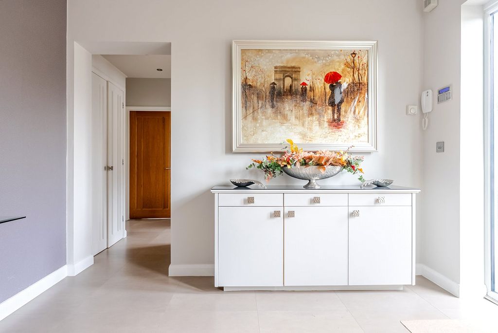 Property photo 3 of 48 Picture No. 16