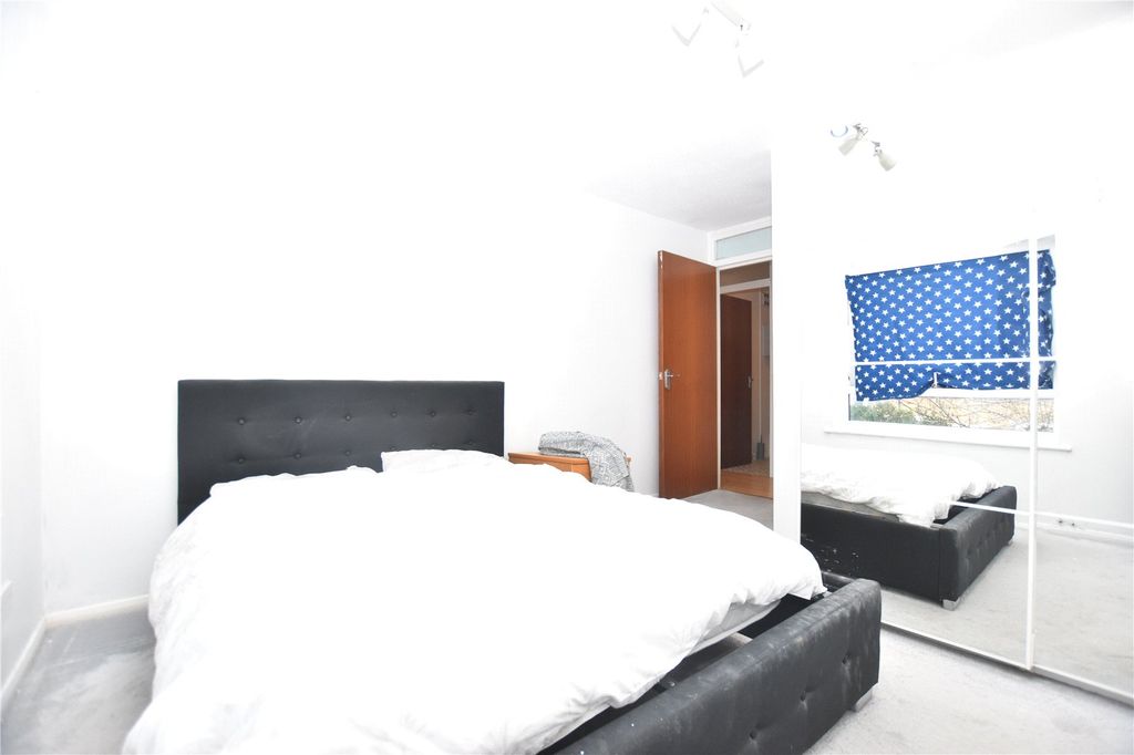 Property photo 2 of 6 Picture No. 04