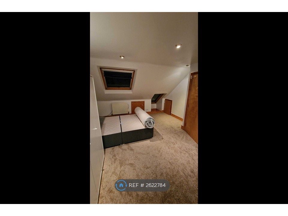 Property photo 2 of 9 Room 1