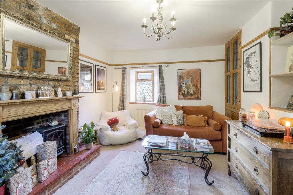 Property photo 3 of 15 Living Room