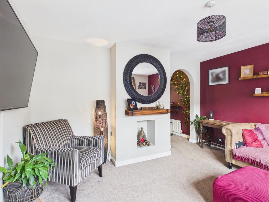 Property photo 3 of 28 Cam03729G0-Pr0242-Still009