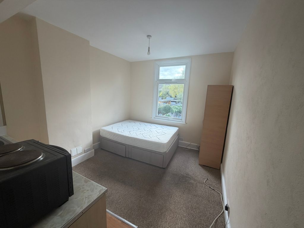 Property photo 1 of 4