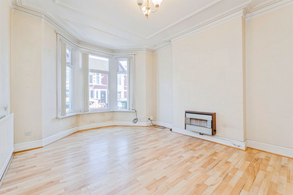 Property photo 3 of 15