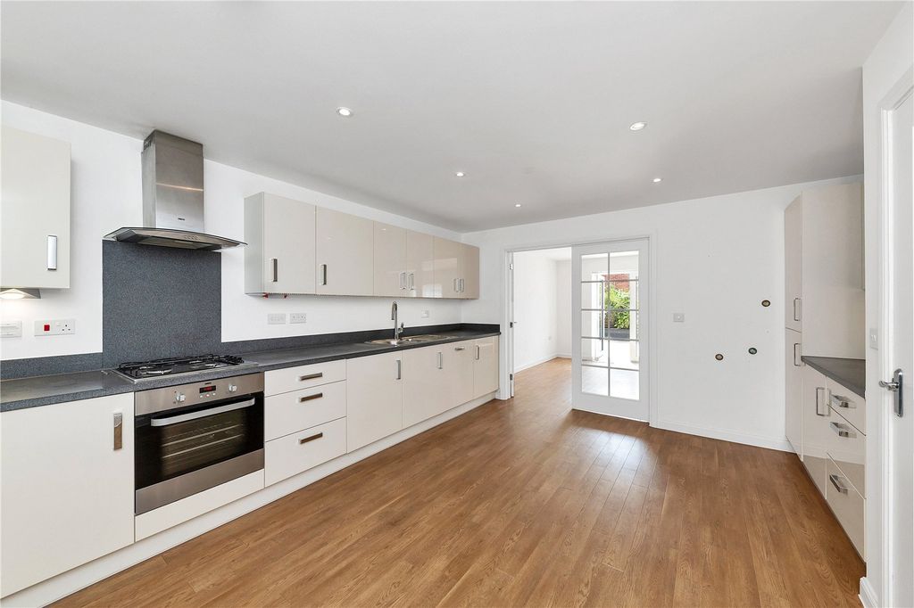 Property photo 3 of 17 Picture No. 08