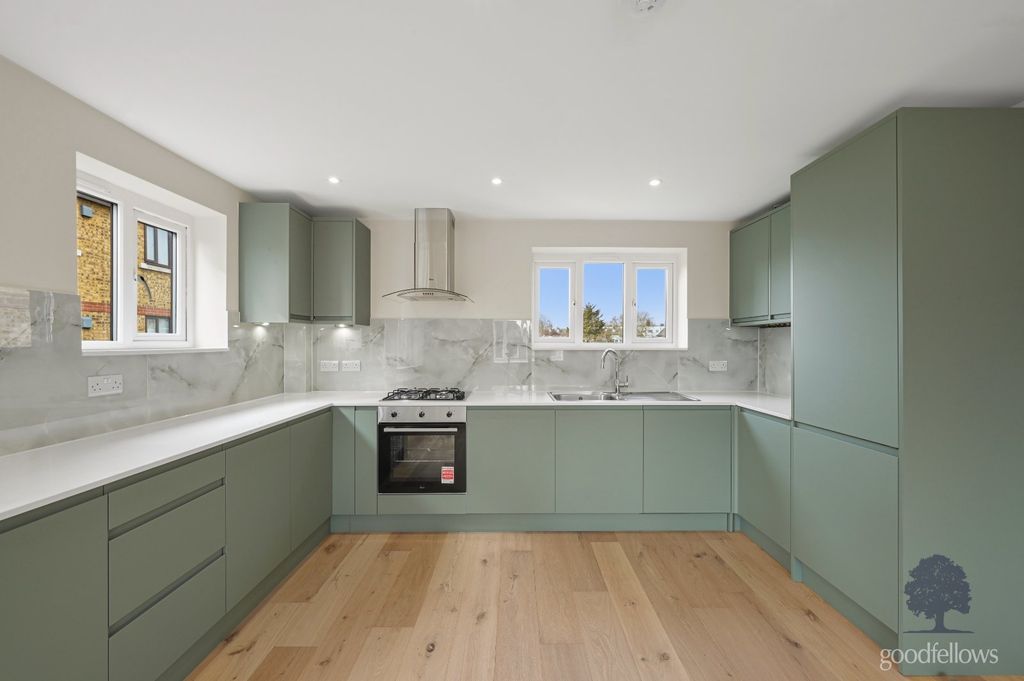 Property photo 2 of 13 Picture 2