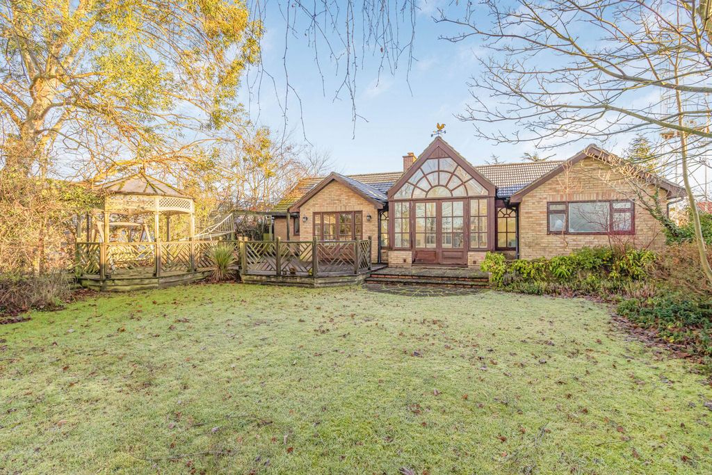 Property photo 2 of 27 28_70285-1.Jpg