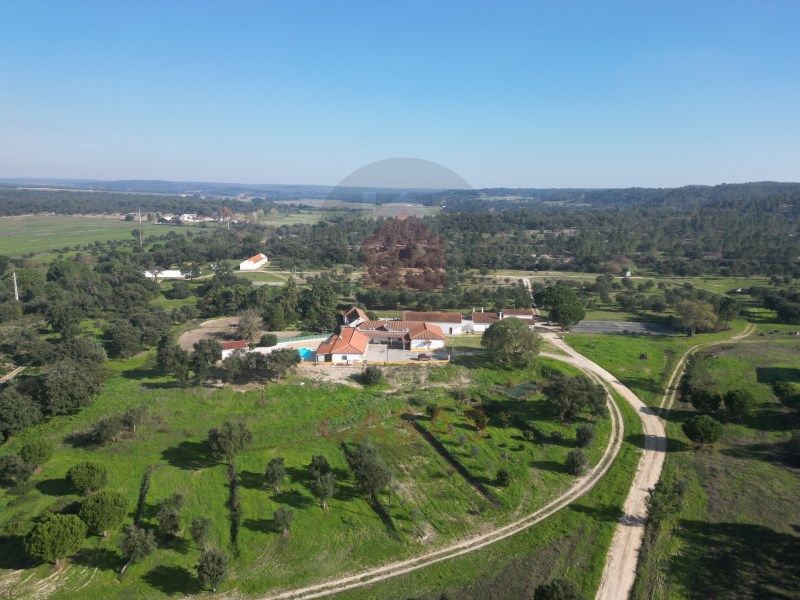 Property photo 1 of 28