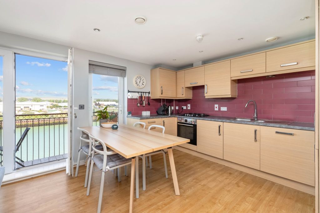 Property photo 3 of 16 5175187