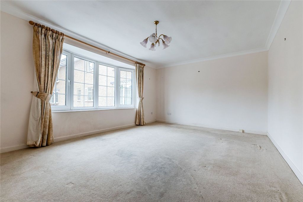 Property photo 2 of 10 Picture No. 03