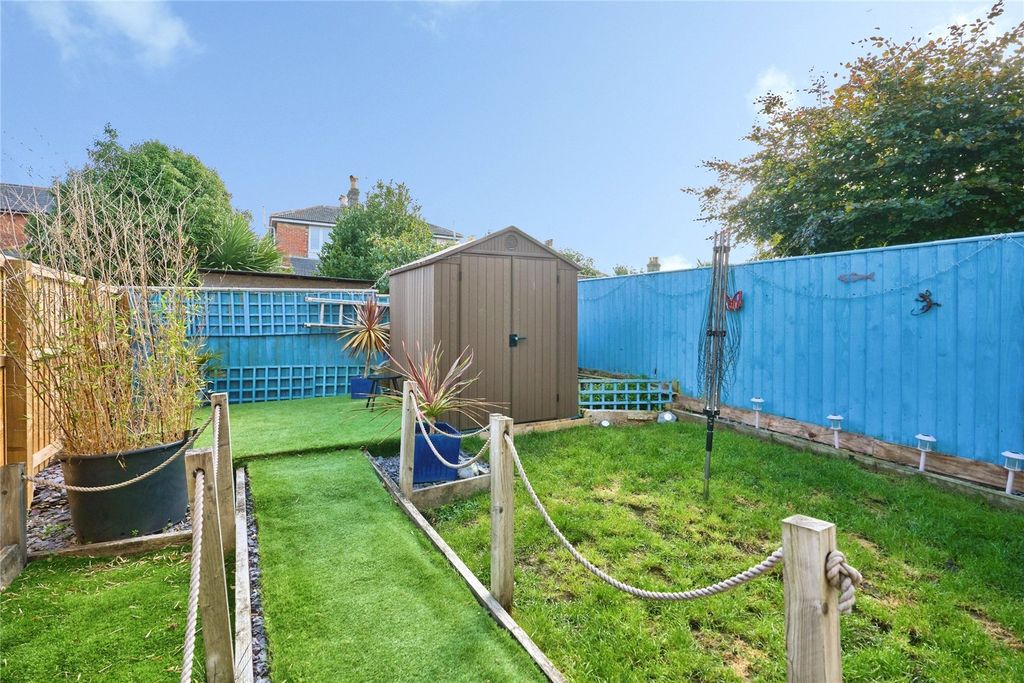 Property photo 2 of 16 Picture No. 36