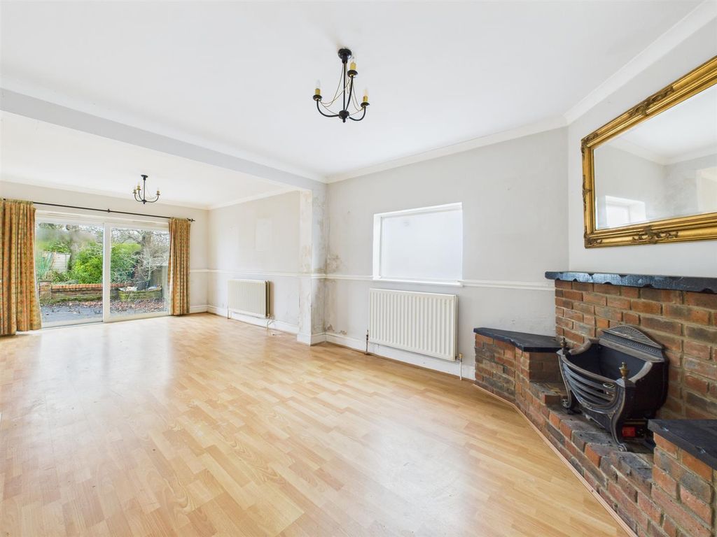 Property photo 2 of 13 Cam05080G0-Pr0270-Still004.Jpg