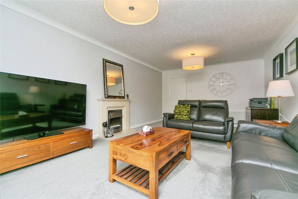 Additional image 14 of 2 bed flat for saleGloddaeth Avenue, Llandudno, Conwy LL30