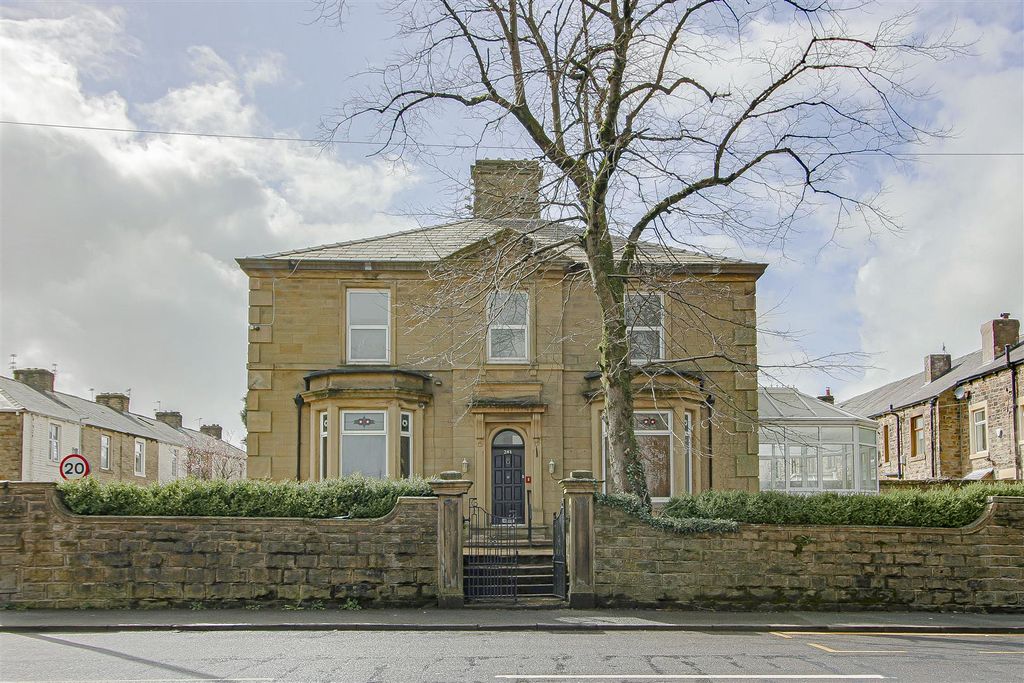 Property photo 1 of 43 1.Jpg