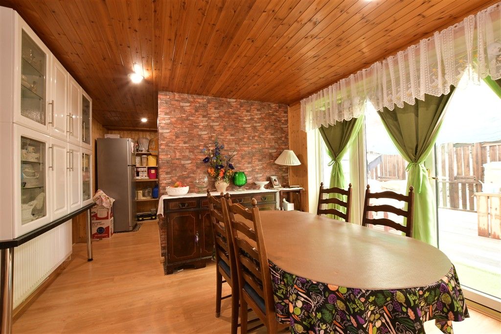 Property photo 3 of 16 Kitchen/ Breakfast Room