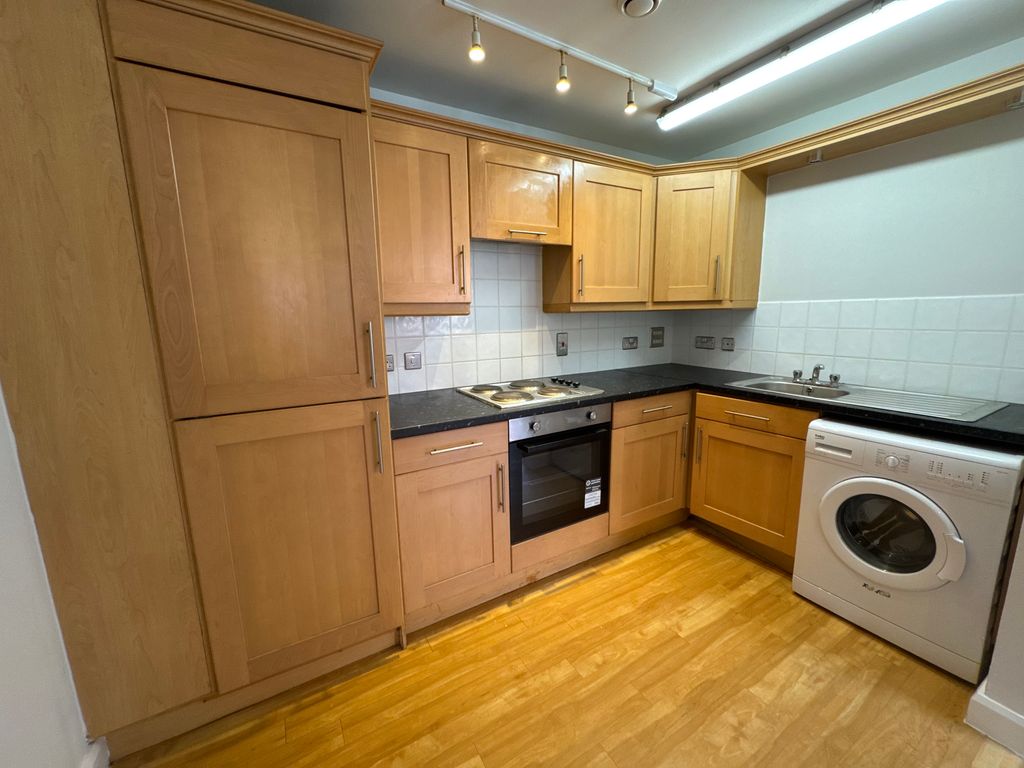 Property photo 3 of 5