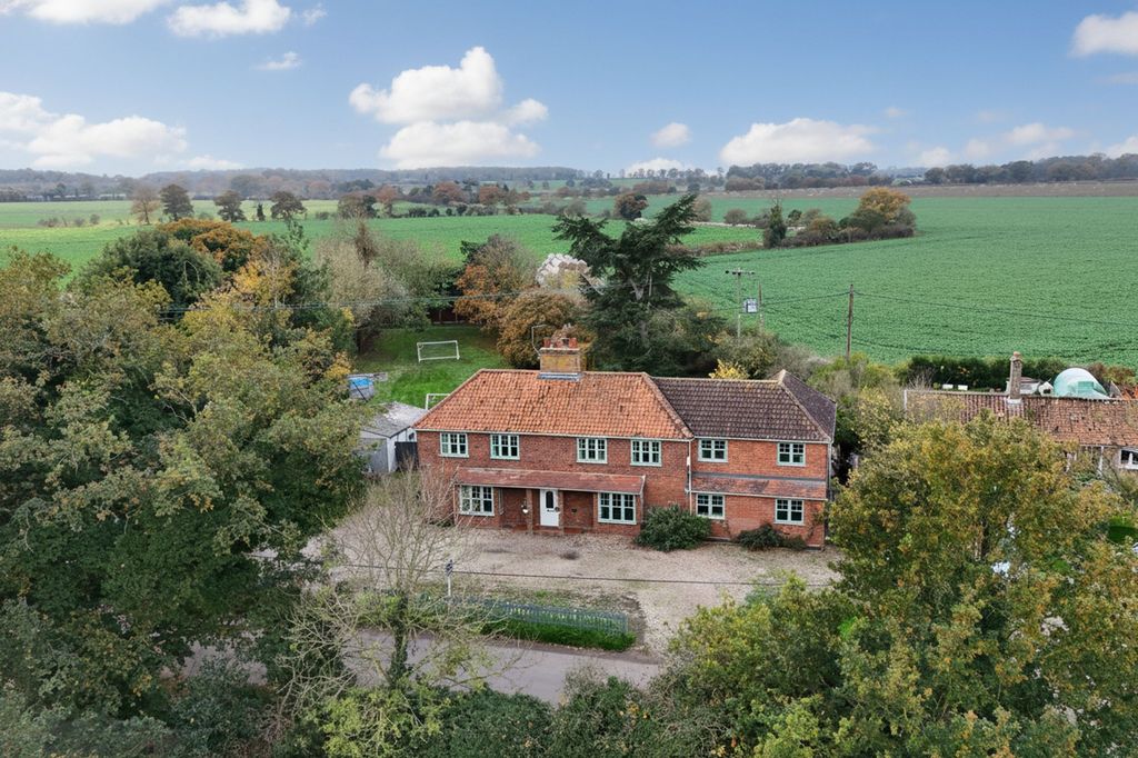 Property photo 1 of 31