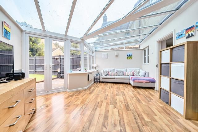Property photo 3 of 17 Conservatory