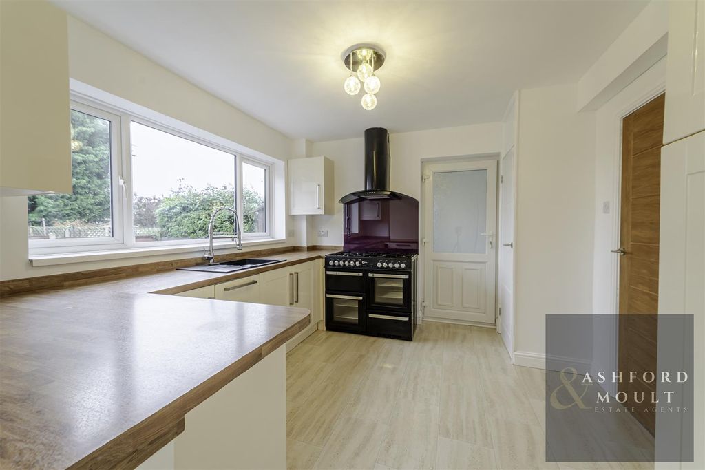 Property photo 3 of 32 Ashford-18.Jpg