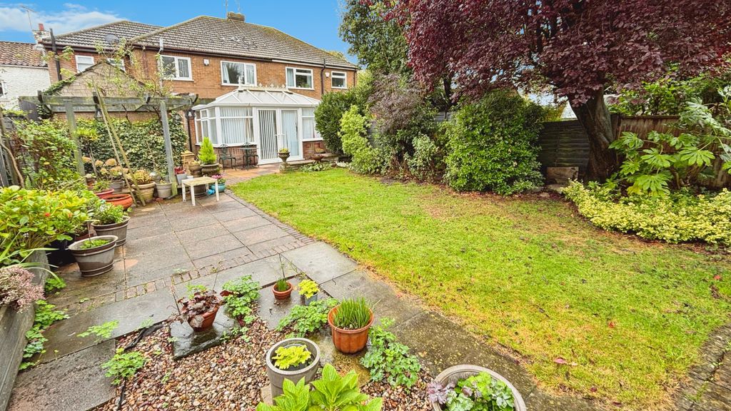 Property photo 1 of 14 Garden