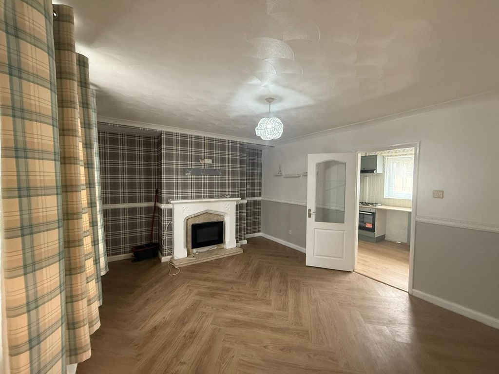 Property photo 1 of 6 Image