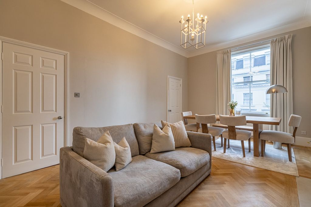 Property photo 2 of 18 Picture No. 02