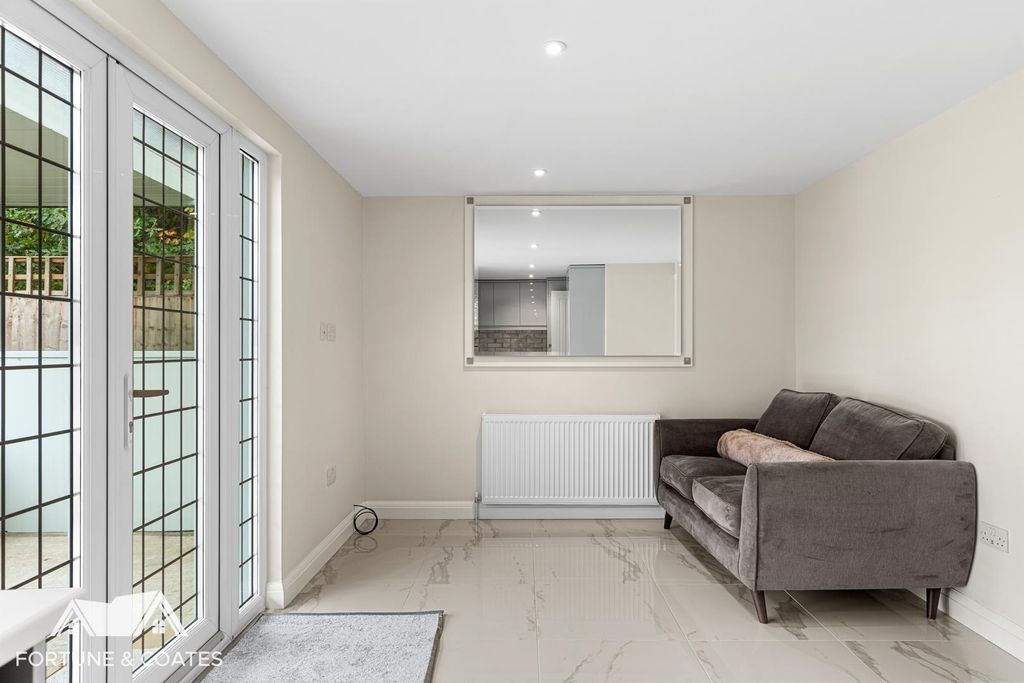 Property photo 2 of 21 Arkroyal_8.Jpg