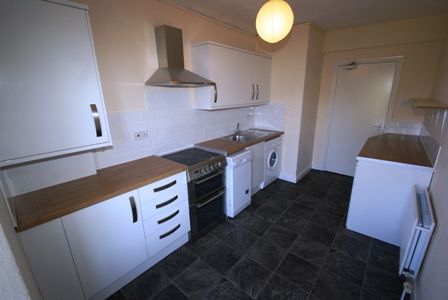 Property photo 3 of 8 2 Cotham Grove Tff (
