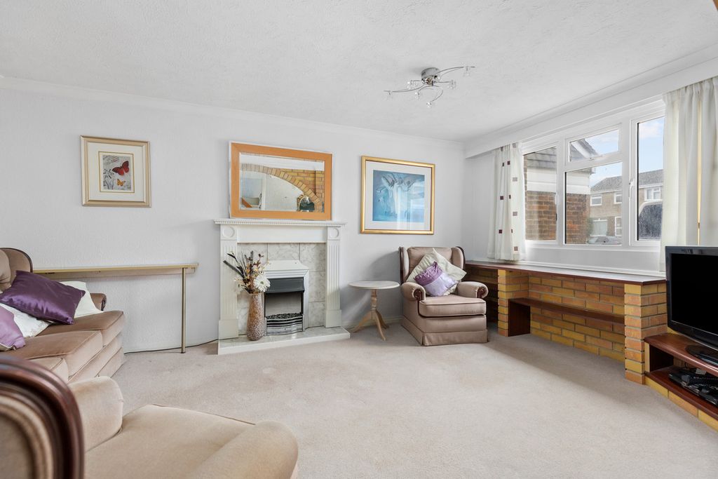 Property photo 2 of 23