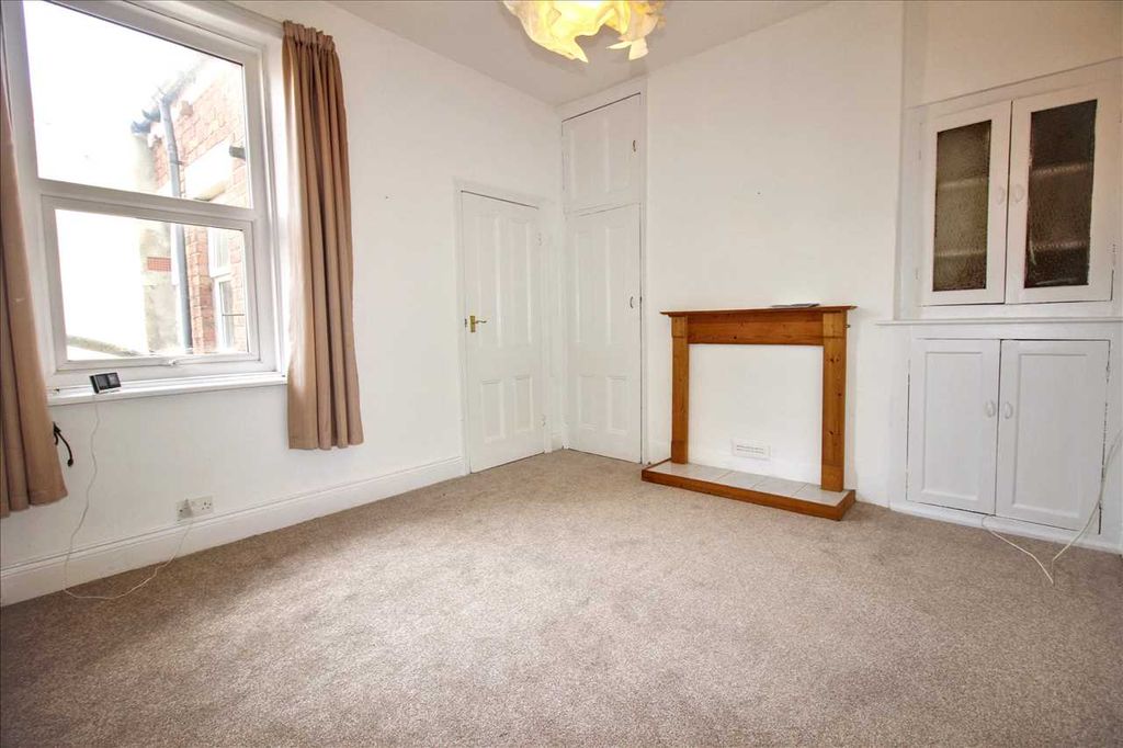 Property photo 2 of 7 Lounge