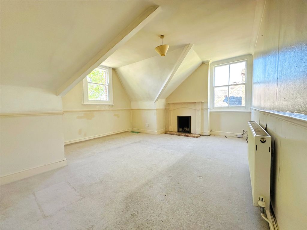 Property photo 2 of 8 Picture No. 06