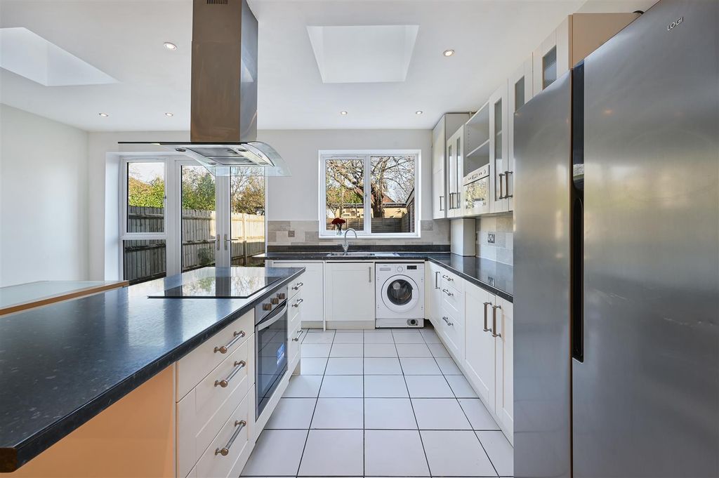 Property photo 3 of 13 3.Jpg