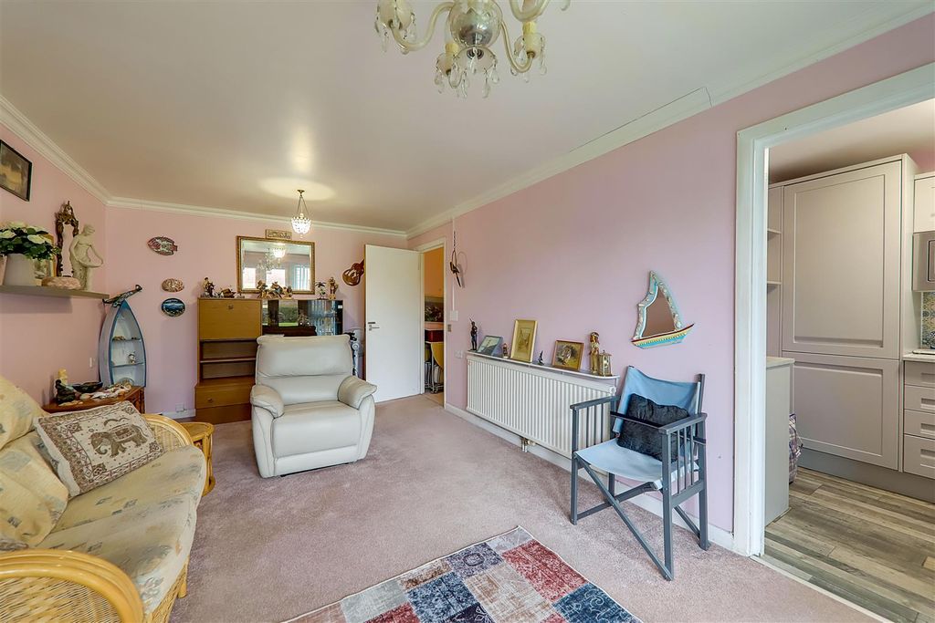 Property photo 3 of 14 Img_2118-Img_2120.Jpg