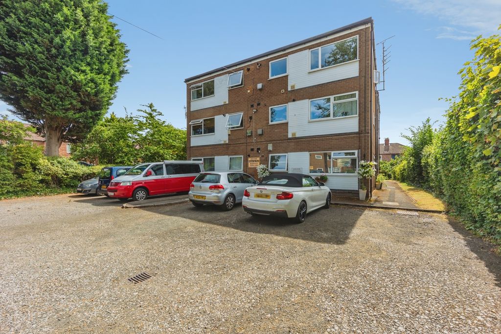 Property photo 1 of 20 Pbox-Img.Jpg