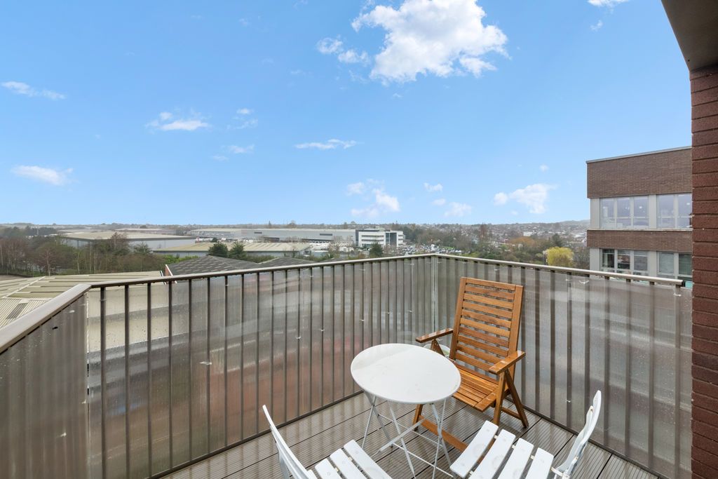 Additional image 8 of 3 bed flat for saleOldfield Lane North, Greenford UB6