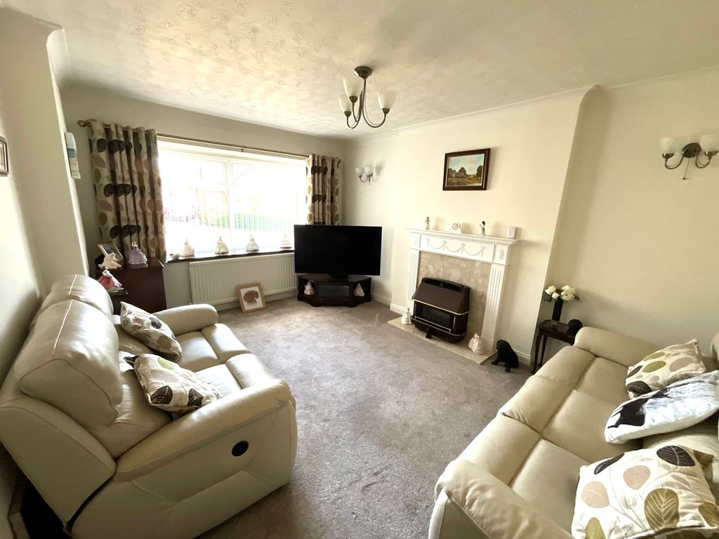 Property photo 2 of 14 Img_3147