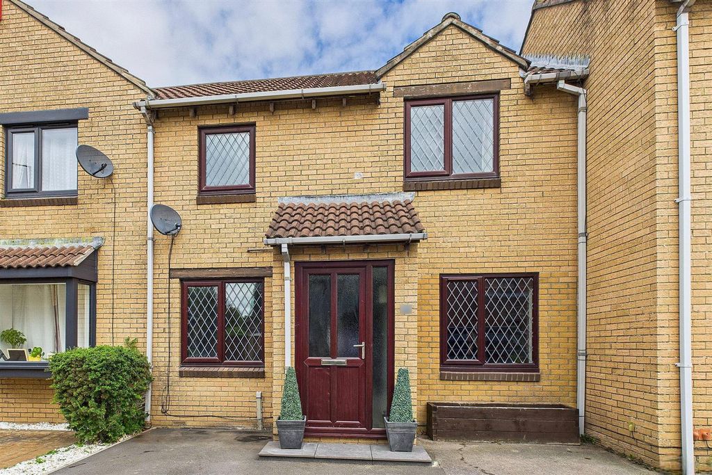 Property photo 2 of 16