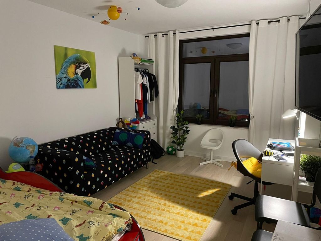 Property photo 1 of 43