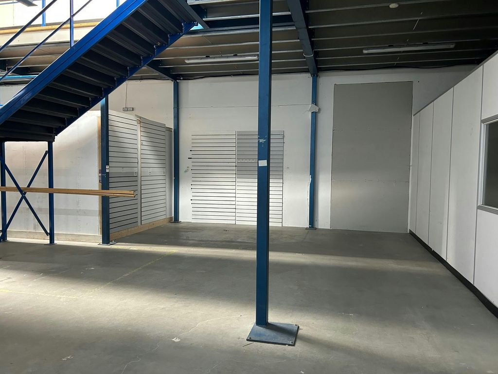 Property photo 3 of 11 8.Jpg